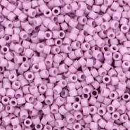 Perline Miyuki Delica 11/0 Duracoat opaque dyed crocus purple DB-2136