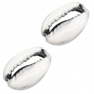 Perline di conchiglia ciprea met&agrave; bianco-met&agrave; argento