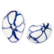 Perline di ceramica spirale con fiore biancastro-blu Delft