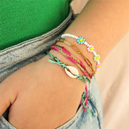 Set di ispirazione Idee creative con braccialetti alla moda già pronti