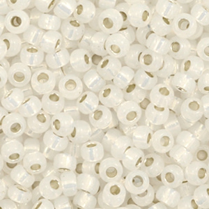 Rocailles Miyuki 8/0 Gilt lined opale white 8-551