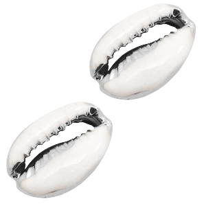 Perline di conchiglia ciprea met&agrave; bianco-met&agrave; argento