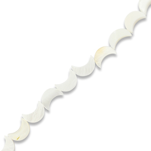 Perline di conchiglia luna biancastro