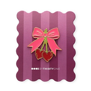 BY31&reg; Pin fiocco con ciliegie su un cartoncino rosso borgogna-rosa shocking-verde muschio-oro