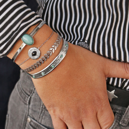 Stupendi anelli e bracciali in acciaio inox con pietra naturale!