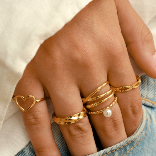 Crea una collezione di gioielli statement con i nostri anelli