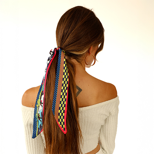 Momento di ispirazione con bandana foulard