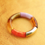 Lasciati ispirare e realizza bracciali con perline in acrilico a tubo lucide