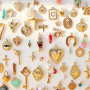 Crea gioielli unici con ciondoli a forma di cuori, country e smiley