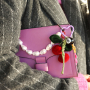 Progetta accessori d'impatto con ciondoli statement