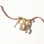 Idee scintillanti con pietre strass Hotfix e catena di strass