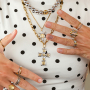 Creare set di gioielli con anelli e ciondoli in acciaio inox