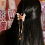 Momento di ispirazione con accessori capelli